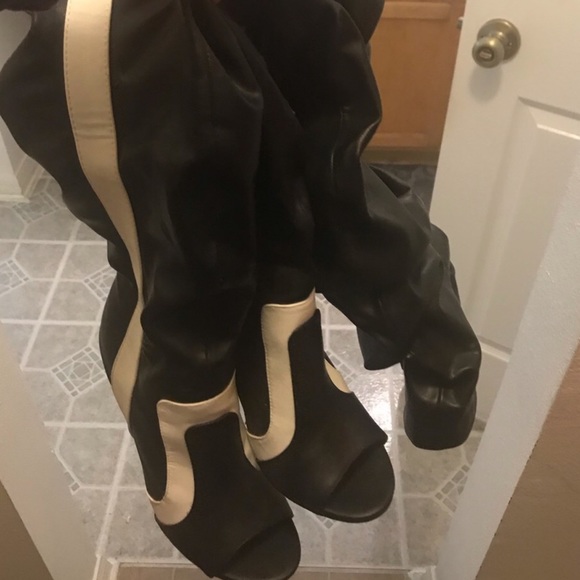 Thigh high heels - Picture 2 of 3